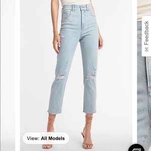 EXPRESS Super High Waisted Ripped Raw Hem Mom Jeans, Size 6